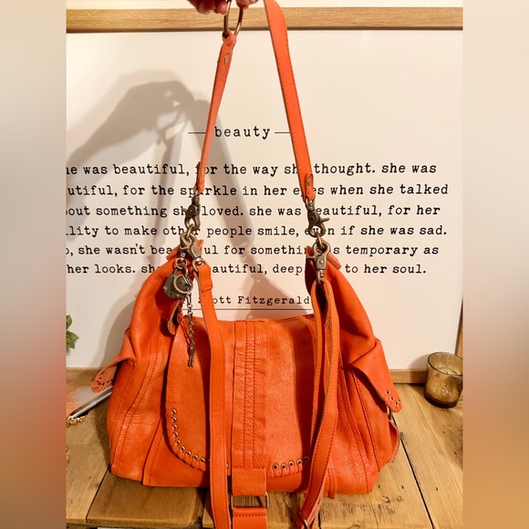 FREE PEOPLE LIKE NEW slouchy LARGE BAG. - Picture 2 of 9